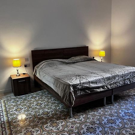 Dar Barbara - Duplex 1 Double Bed Maltese Style House Cospicua Exterior foto