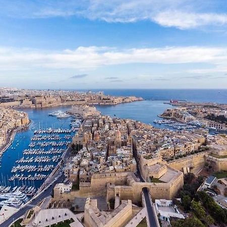 Dar Barbara - Duplex 1 Double Bed Maltese Style House Cospicua Exterior foto