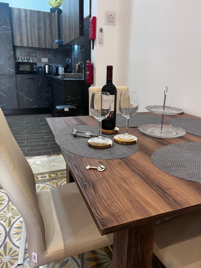 Dar Barbara - Duplex 1 Double Bed Maltese Style House Cospicua Exterior foto