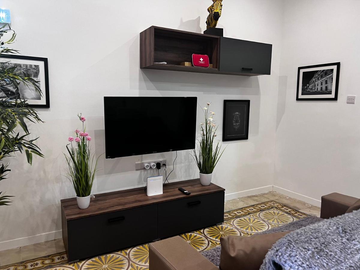 Dar Barbara - Duplex 1 Double Bed Maltese Style House Cospicua Exterior foto
