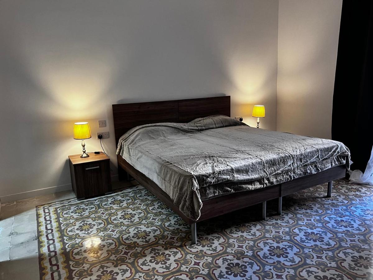 Dar Barbara - Duplex 1 Double Bed Maltese Style House Cospicua Exterior foto