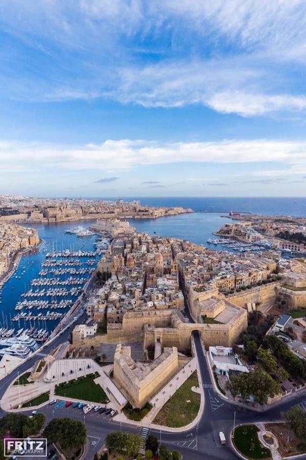 Dar Barbara - Duplex 1 Double Bed Maltese Style House Cospicua Exterior foto